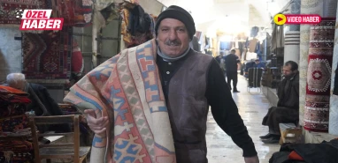 Urfa’da tarihi çarşıda 'nefes parası' mesaisi!