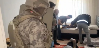 Elazığ'da kurşunlama, Şanlıurfa'da operasyon! Çok sayıda gözaltı...