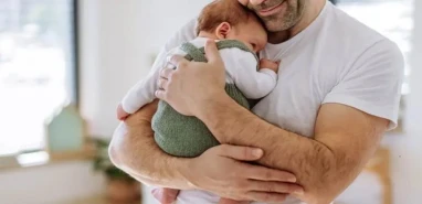 Çalışan babalara müjde! O izinler artıyor