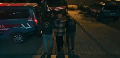 İki ülke tarafından aranan şahıslar Türkiye’de yakalandı