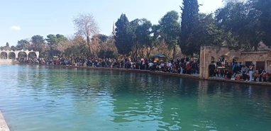 Şanlıurfalıların güneşli havada değişmez adresi