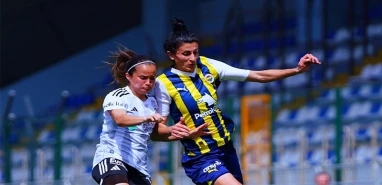 Kadın Futbol Süper Ligi'nde derbi heyecanı! Beşiktaş- Fenerbahçe