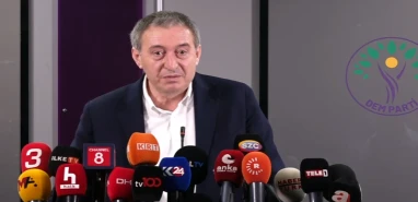 Bakırhan: Birlikte yaşamayı öğrenemezsek felaketin içerisine sürüklenebiliriz