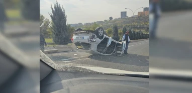 Şanlıurfa'da kontrolden çıkan otomobil ters döndü!