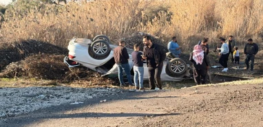 Şanlıurfa’da facia kıl payı atlatıldı! Pamuk sapları sürücünün hayatını kurtardı