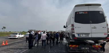 Şanlıurfa’da minibüs ile otomobil çarpıştı! Çok sayıda yaralı var