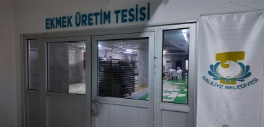 Haliliye’de 3 çeşit yemek ve binlerce ekmek ihtiyaç sahiplerine ulaşıyor