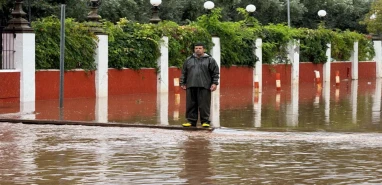 Muğla sağanak yağışa teslim oldu!