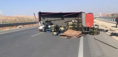 Şanlıurfa'nın yanı başında zincirleme kaza: Ölü ve yaralılar var