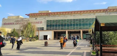 Şanlıurfa’da öğretmenleri taşıyan iki minibüs çarpıştı: Çok sayıda yaralı