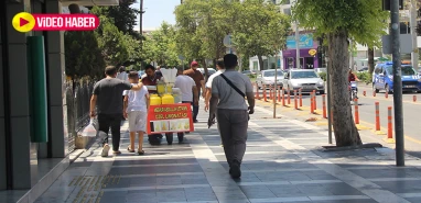 PKK'nın silah bırakma kararı Şanlıurfa’da sevinçle karşılandı