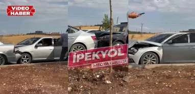 Şanlıurfa’da TEKNOFEST yolunda 8 araç birbirine girdi: Milyonluk araçlar pert oldu