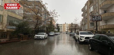 Şanlıurfa'da yağış aniden bastırdı: Bardaktan boşanırcasına...