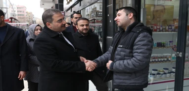 Başkan Canpolat esnafın taleplerini yerinde dinledi