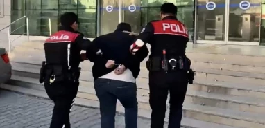 Şanlıurfa'da 26 yıl hapis cezası bulunan şahıs kıskıvrak yakalandı