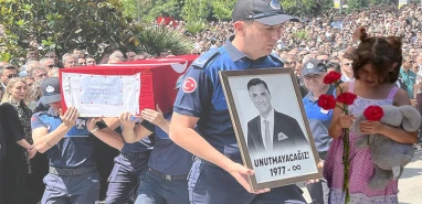 Ferdi Zeyrek'in ikiz kızlarının son isteği yürekleri dağladı!