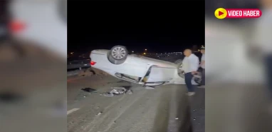 Şanlıurfa'da otomobil önce refüje çarptı, sonra takla attı: Yaralı var