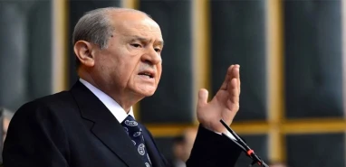 Bahçeli'den İmamoğlu'na gözaltı sonrası açıklama: Kimse dokunulmaz değildir