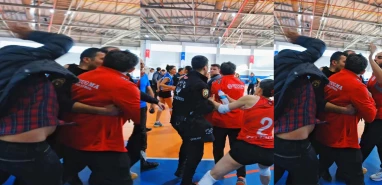 Şanlıurfa'da maçta ortalık karıştı!  Yumruklar havada uçuştu