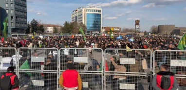 Diyarbakır’da meydan doldu: Şanlıurfalılar da katıldı