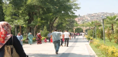 Uzmanlarlar uyardı!  Şanlıurfalılar dikkat: Bayramda ağzınızın tadı kaçmasın
