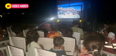 Şanlıurfa’da beyaz perde çöl ortasına taşındı! İlk kez sinema ile tanıştılar