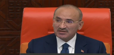 Bekir Bozdağ yeniden Meclis’te