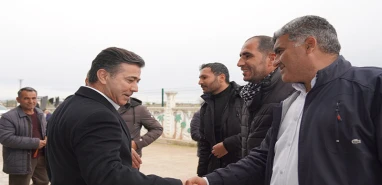 Bucak, oto galericiler sitesini ziyaret etti