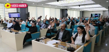 Aynı gündem farklı tavır: Büyükşehir’de evet, Siverek’te ret