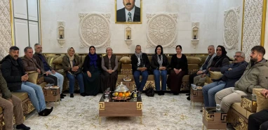 Viranşehir Belediye Başkanları Ezidi Bayramını kutladı... Evlerinde ziyaret