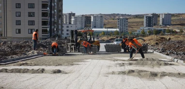 Urfa'nın yol ağı genişliyor