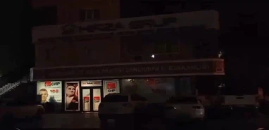 Özgür Özel çağrı yapmıştı... Şanlıurfa'da ışık açma-kapama eylemi yapıldı
