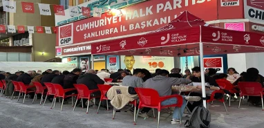 Başkan Karadağ: Halk krizle mücadele ederken AK Parti şatafatlı sofralarda