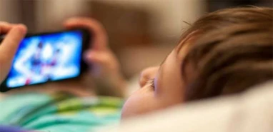 Çocuklar için akıllı telefon tartışması: 16 yaş altına yasak gelebilir