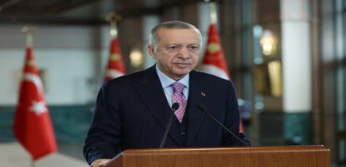 Erdoğan’dan AK Parti'den ayrılıp başka partide siyaset yapanlara sert mesaj: Sirk cambazlarına eyvallah etmiyoruz