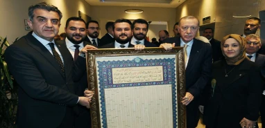 AK Parti Şanlıurfa’dan Cumhurbaşkanı Erdoğan'a hediye