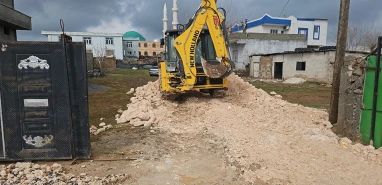 Şanlıurfa’da sel yolu kapattı, belediye hastaya ulaştı!