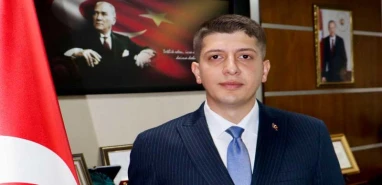 Kaymakam Erdoğan: Demokrasinin temel taşı olan gününüzü gurur ve minnetle kutluyorum