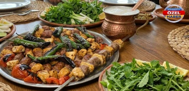Şanlıurfa’da sadece ilkbaharda yenilebilen eşsiz lezzet: Dobalan kebabı