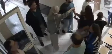 Adliyede şiddet iddialarında yeni perde! "Kadına şiddet yalanı bu görüntü ile çöktü!"