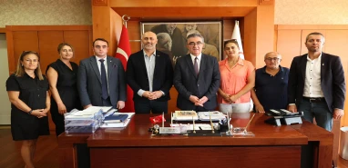 Bir belediyeye daha operasyon! Başkan gözaltında