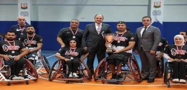 Göbeklitepe Turnuvasında dostluk kazandı