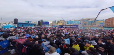 Şanlıurfalıları yağmur da durduramadı!  Miting alanı dolmaya başladı