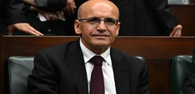 Özgür Özel 'istifa etmek istiyormuş' demişti... Bakan Mehmet Şimşek'ten açıklama