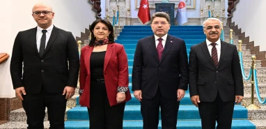 DEM heyeti Bakan Tunç ile görüştü! Süreçte yasal düzenleme hazırlığı