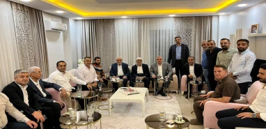 Şanlıurfa'da eski başkan seçime girer gibi çalışıyor