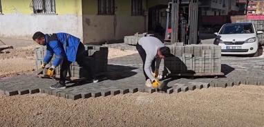 Eyyübiye’ye 60 bin metrekare parke taşı döşendi