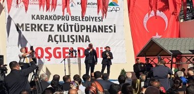 Erbakan 3 bin metrekarelik kütüphanenin açılışını gerçekleştirdi