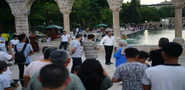 Celal Bucak yazdı, Ali Kızılateş seslendirdi, klip Urfa'da çekildi