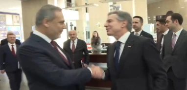 Bakan Fidan’dan ABD’li mevkidaşına şok hareket! Ne yapacağını şaşırdı